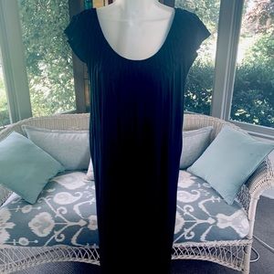 Du Jour black rayon/spandex smocked dress❣️